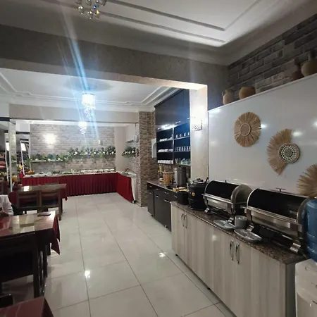 Seven Park Hotel 2*