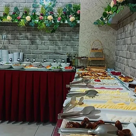 Seven Park Hotel