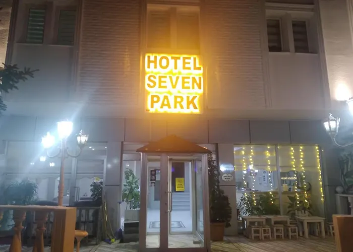 Hotel Seven Park